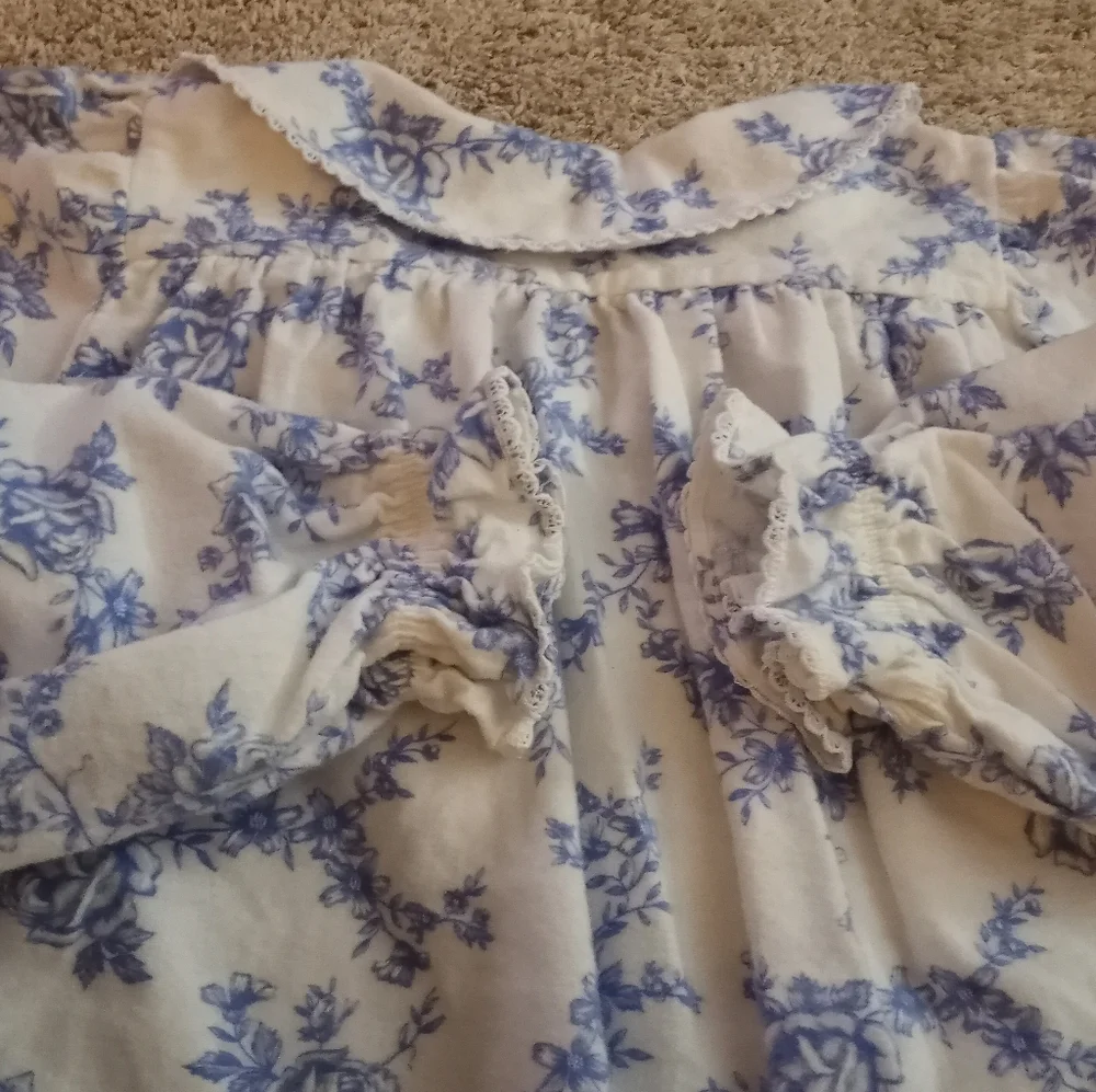 VTG Brandywine Nightgown - Picture 5 of 7